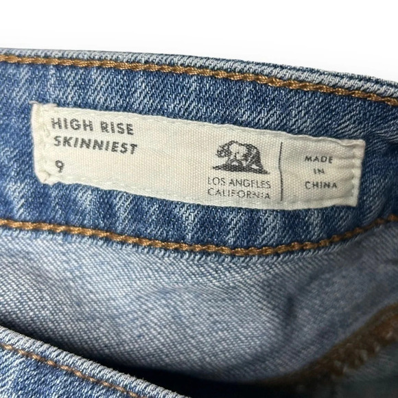 Bullhead Denim Co. High Rise Skinniest Distressed Jeans - Picture 7 of 10
